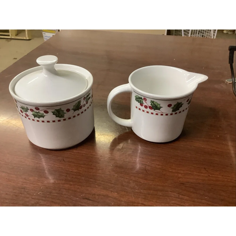 Oneida Casual Settings Sugar Creamer Set Stoneware Winter Wonderland Christmas